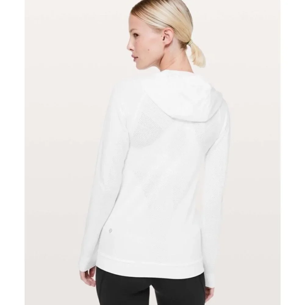 New Lululemon Ventilate Jacket Sz 8